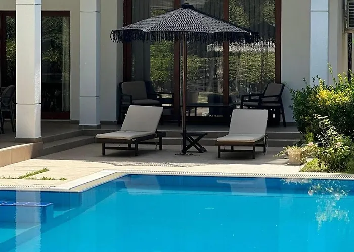 Perfect Setting For A Relaxing By The Albanian Coast Villa Draç